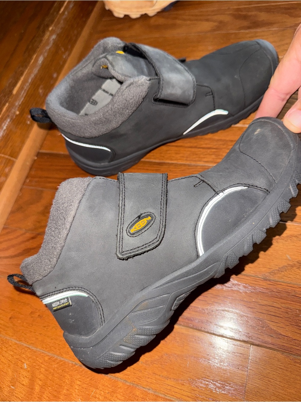 Keen Men's Charcoal Gray Velcro Outdoor Boots